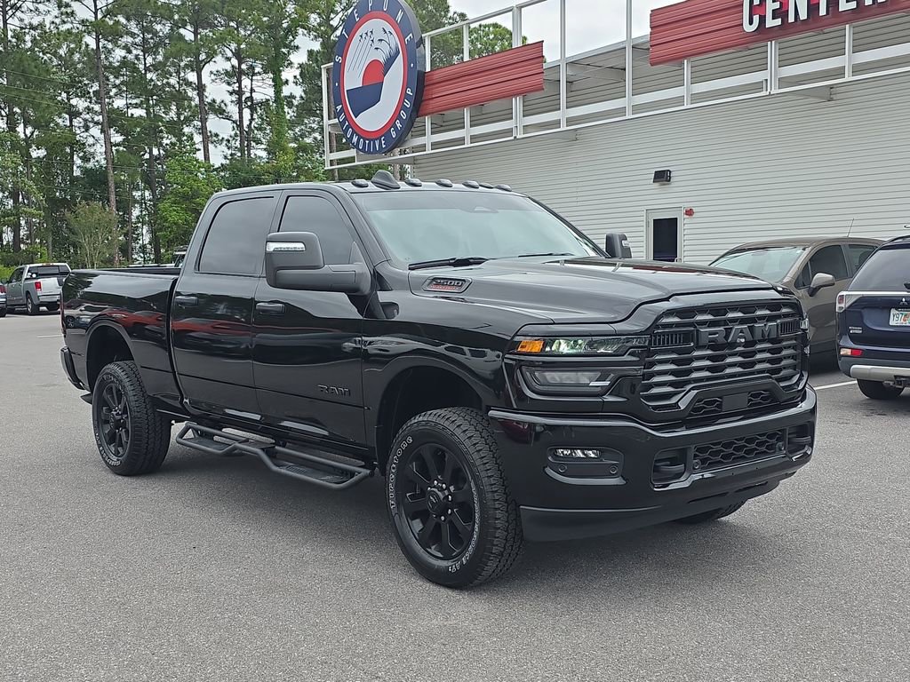 Used 2025 RAM 2500 Big Horn AWD/4WD image 9