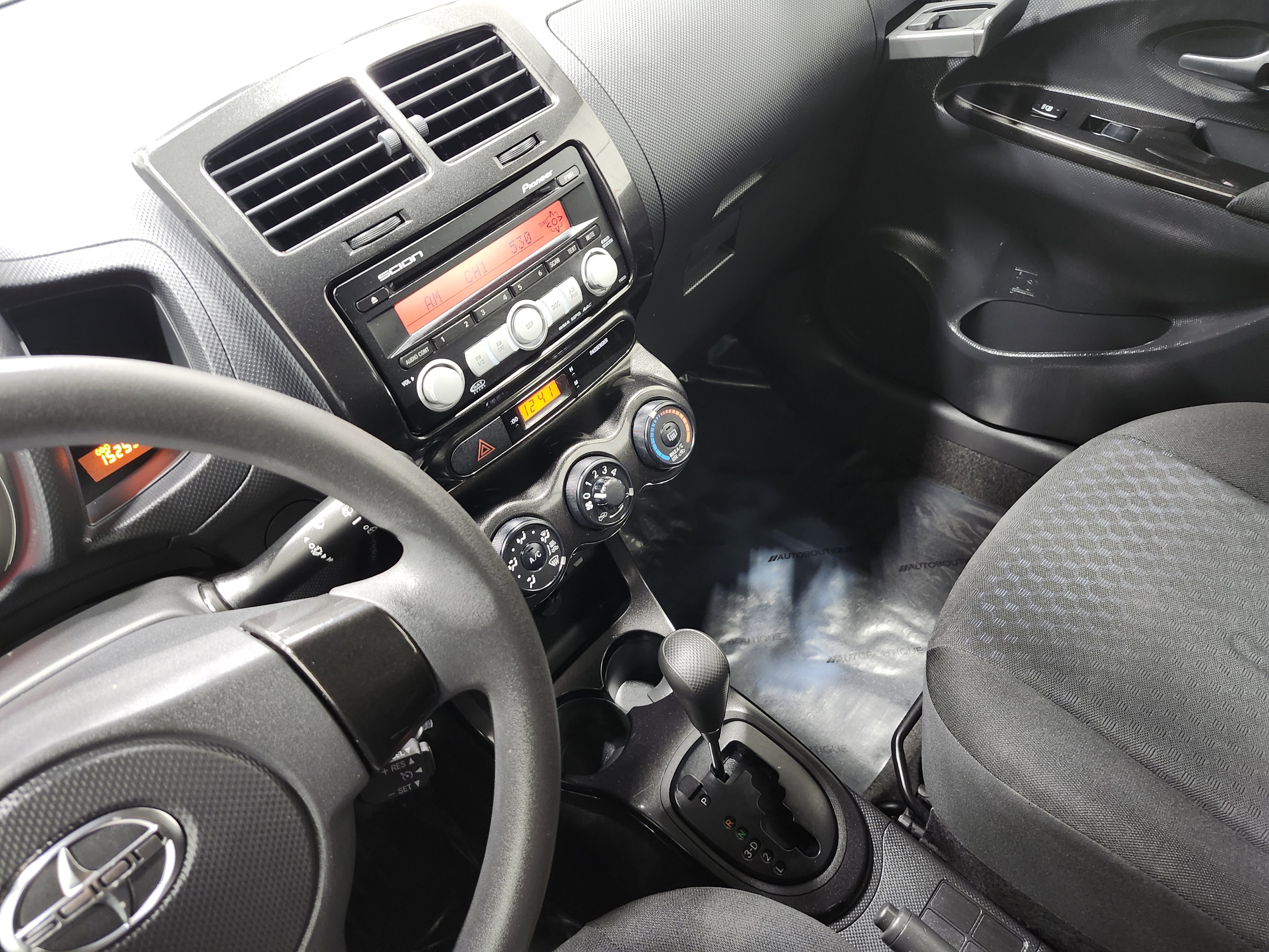 Used 2009 Scion xD image 27