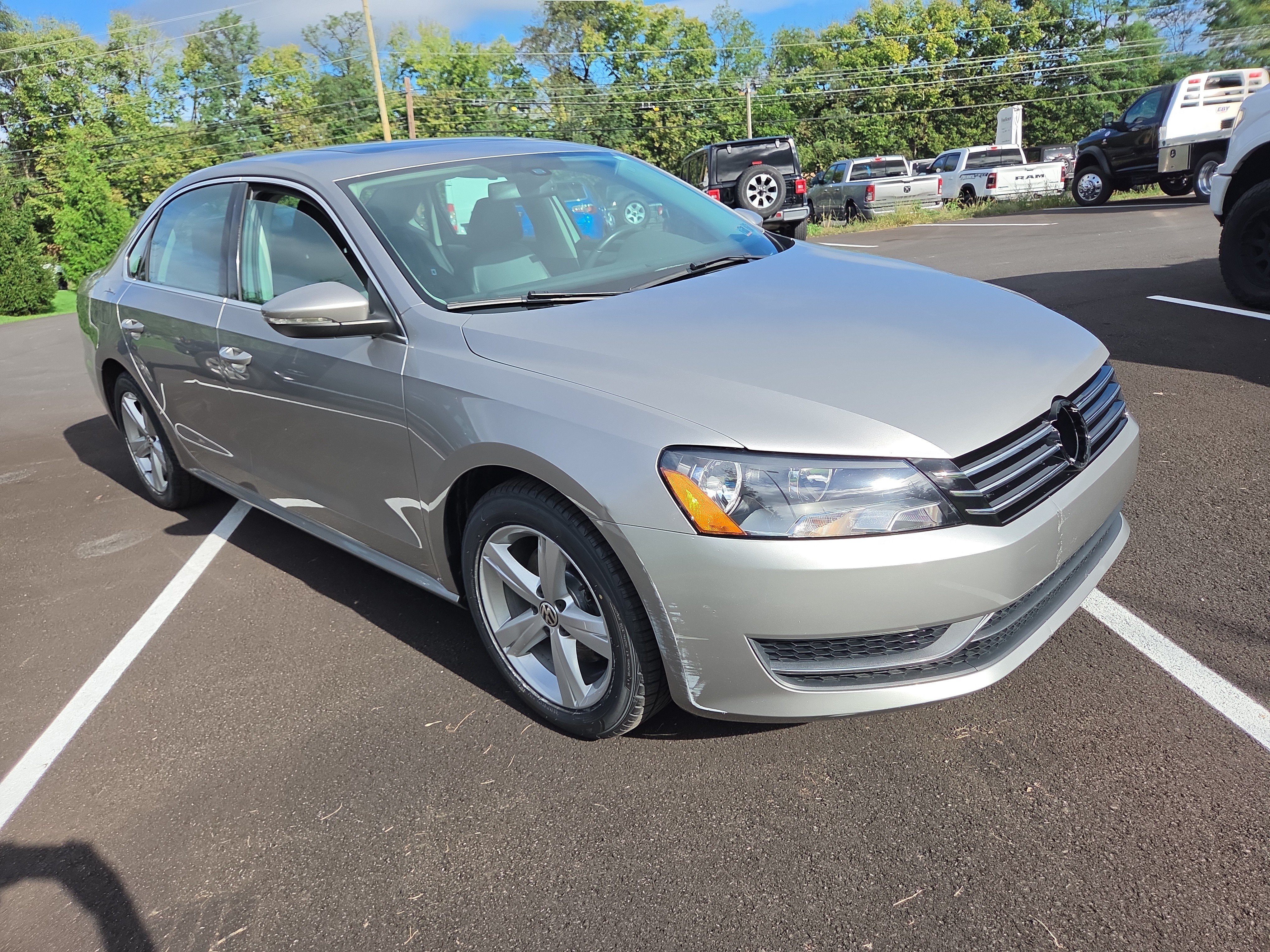 Used 2012 Volkswagen Passat 2.5 SE FWD image 18