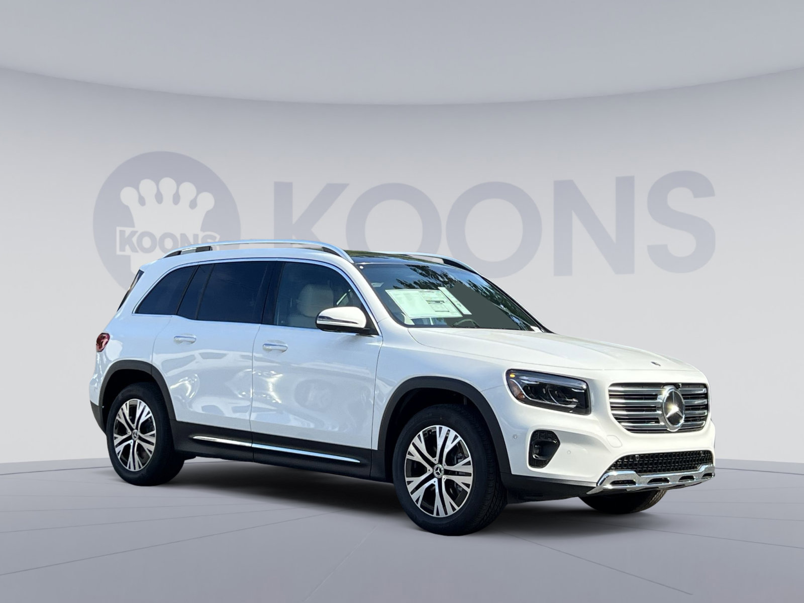 New 2026 Mercedes-Benz GLB 250 4MATIC image 2