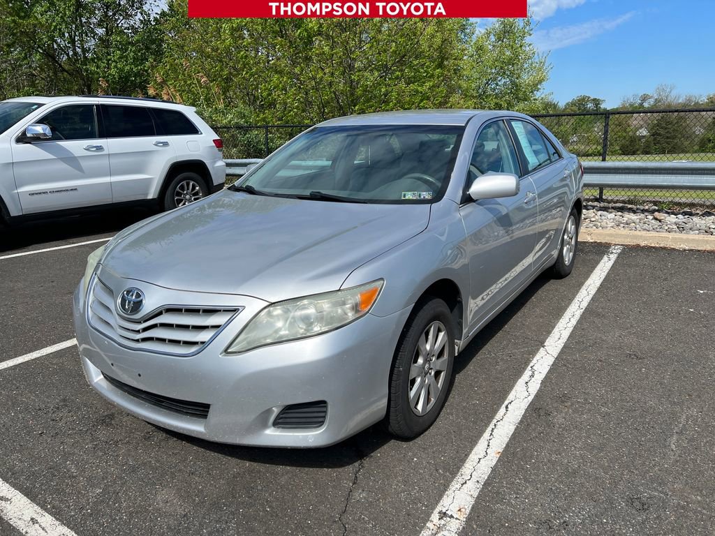 Used 2011 Toyota Camry LE w/ LE Extra-Value Pkg FWD image 1