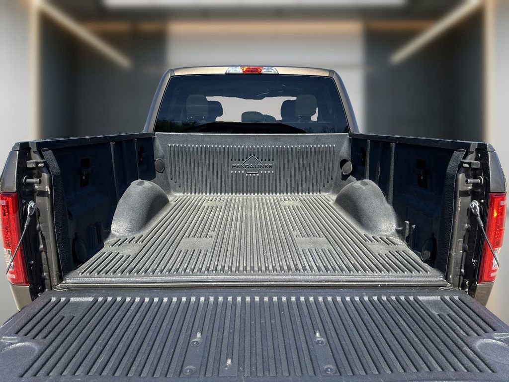 Used 2015 Ford F150 XLT image 13
