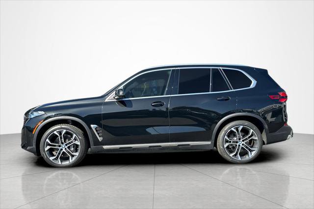 New 2026 BMW X5 xDrive40i w/ Climate Comfort Package AWD/4WD image 2