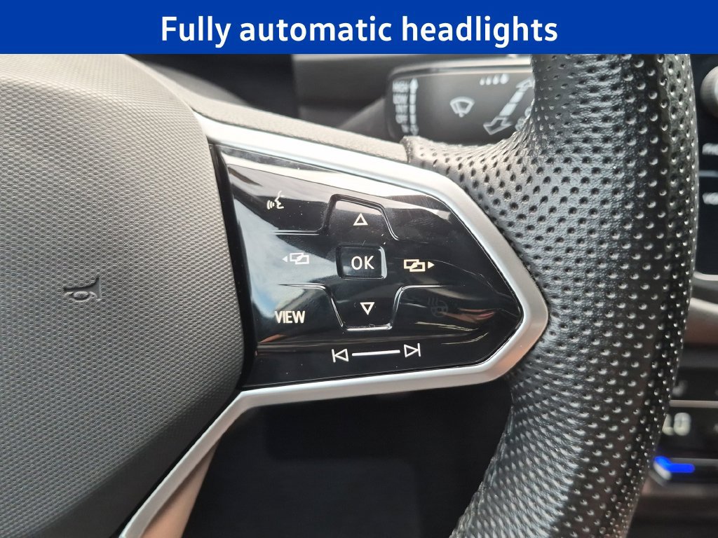 Used 2024 Volkswagen Tiguan SE R-Line AWD/4WD image 15