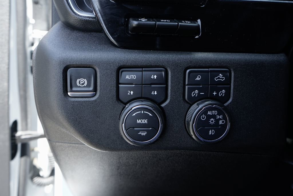 Used 2024 Chevrolet Silverado 3500 LTZ w/ LTZ Convenience Package AWD/4WD image 22