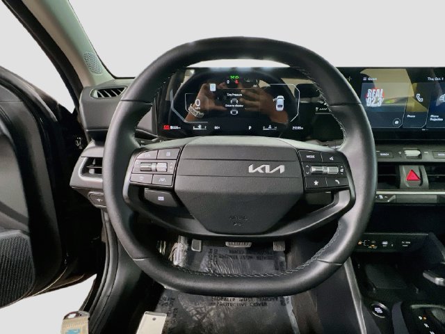 Certified 2025 Kia K4 EX FWD image 11