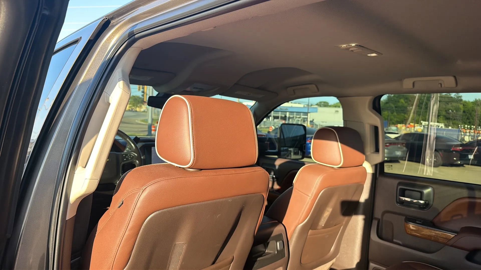 Used 2015 Chevrolet Silverado 2500 High Country w/ Duramax Plus Package AWD/4WD image 57