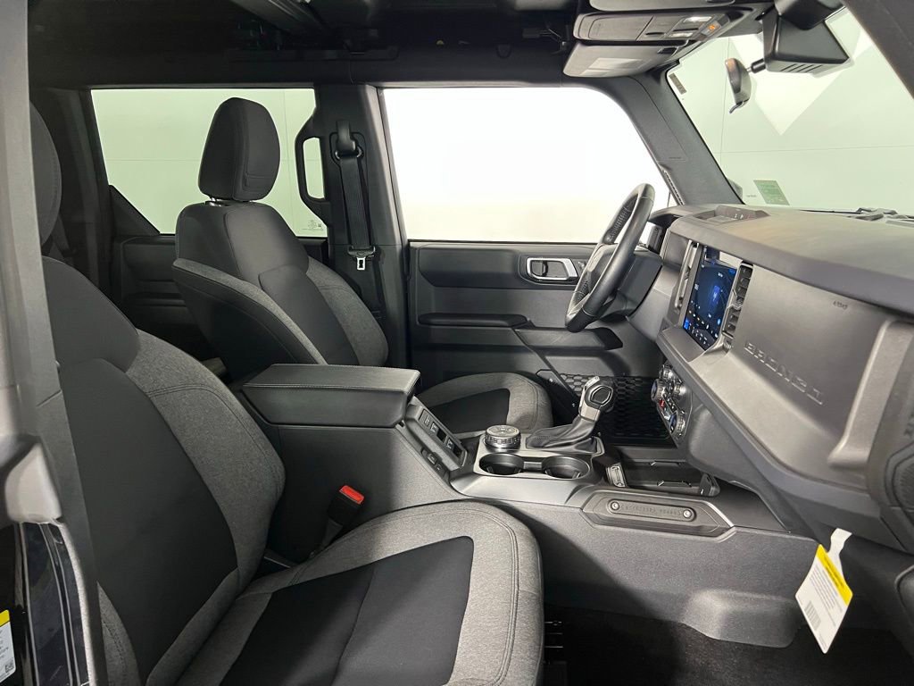 Used 2025 Ford Bronco Big Bend image 33