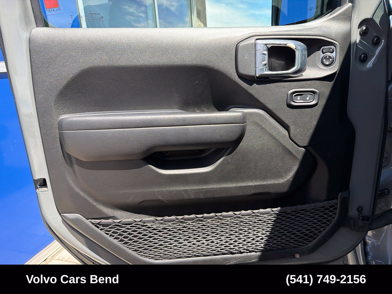 Used 2023 Jeep Wrangler Unlimited w/ 8.4" Radio Group AWD/4WD image 18