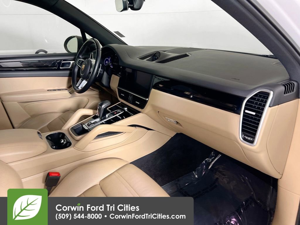 Used 2021 Porsche Cayenne S image 29