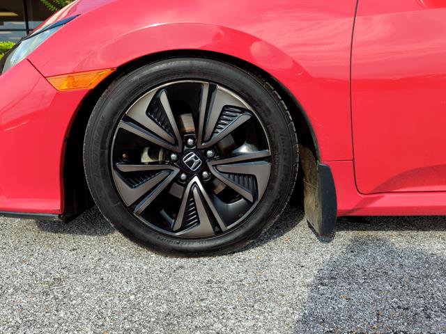 Used 2018 Honda Civic EX-L image 10