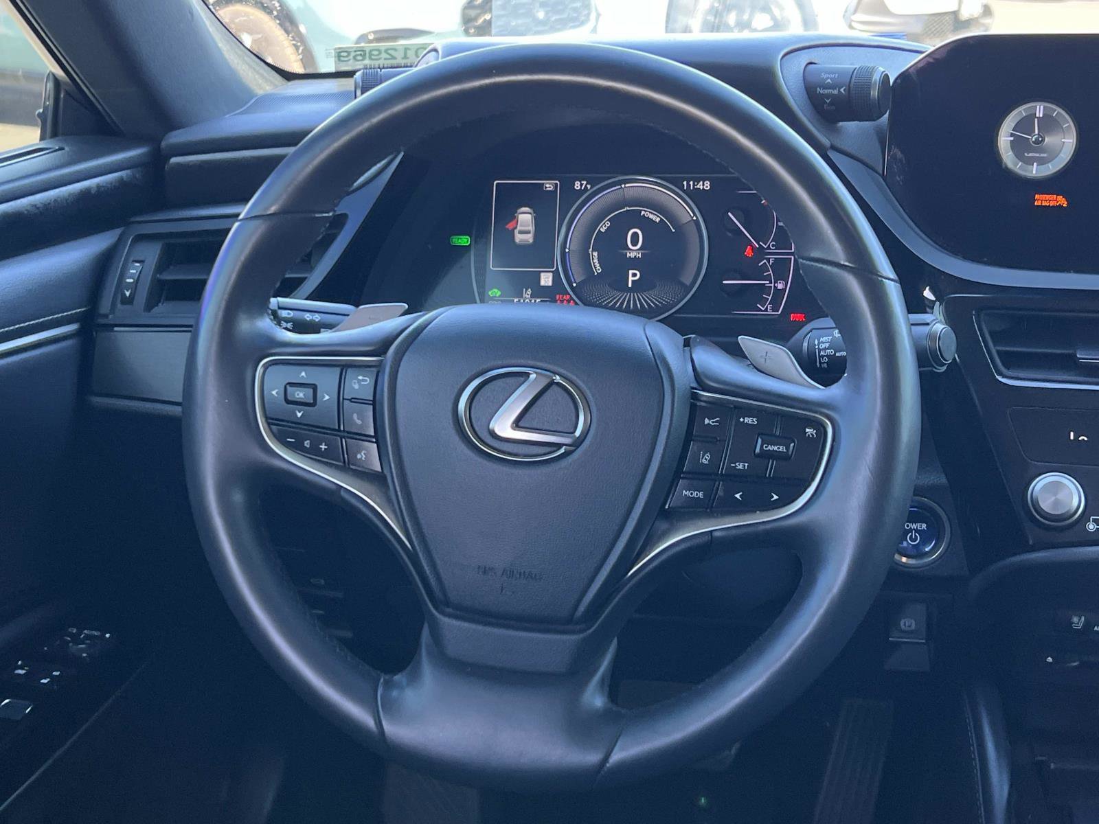Used 2022 Lexus ES 300h w/ Premium Package image 8