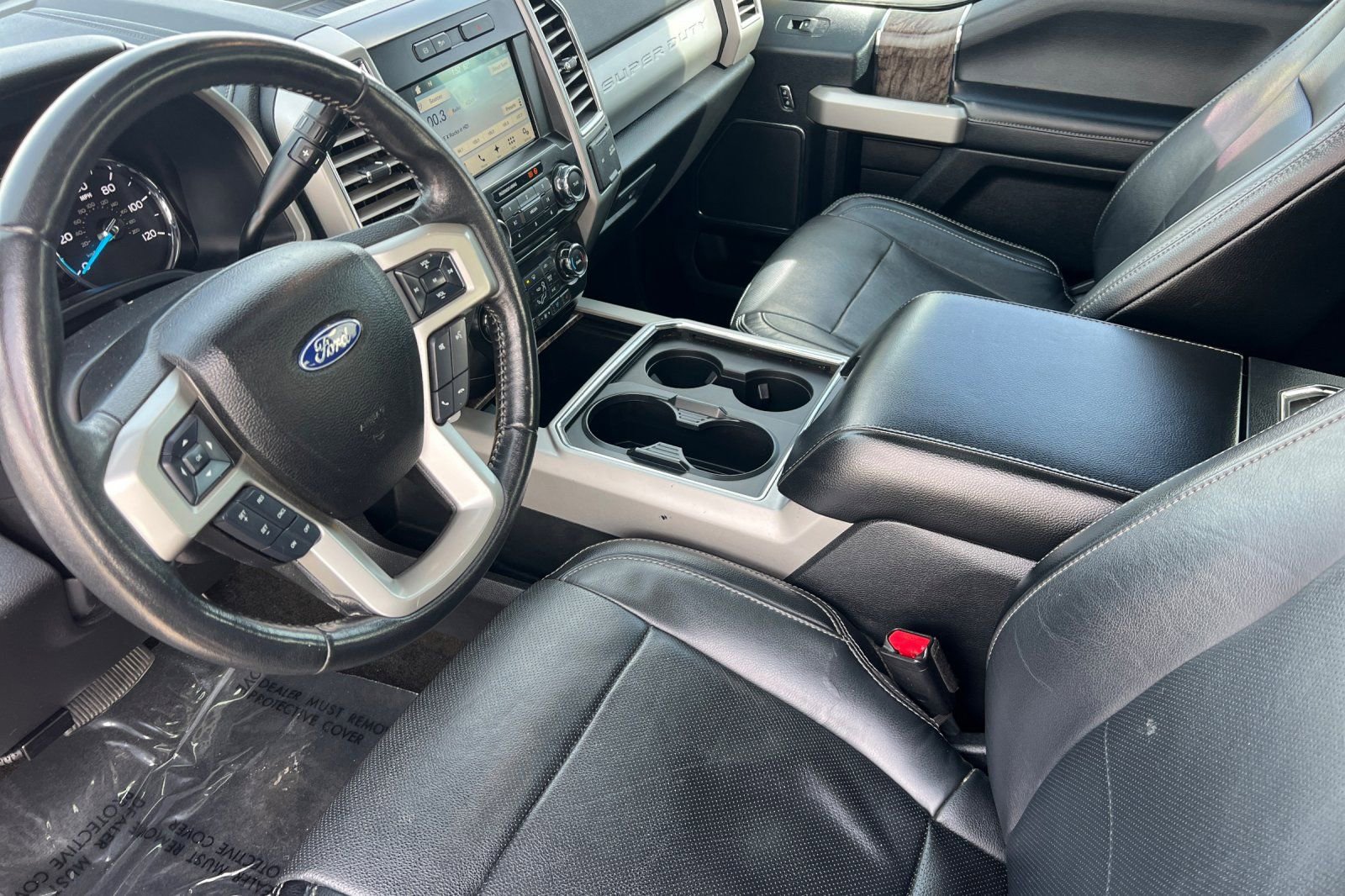 Used 2017 Ford F350 Lariat w/ Camper Package image 7