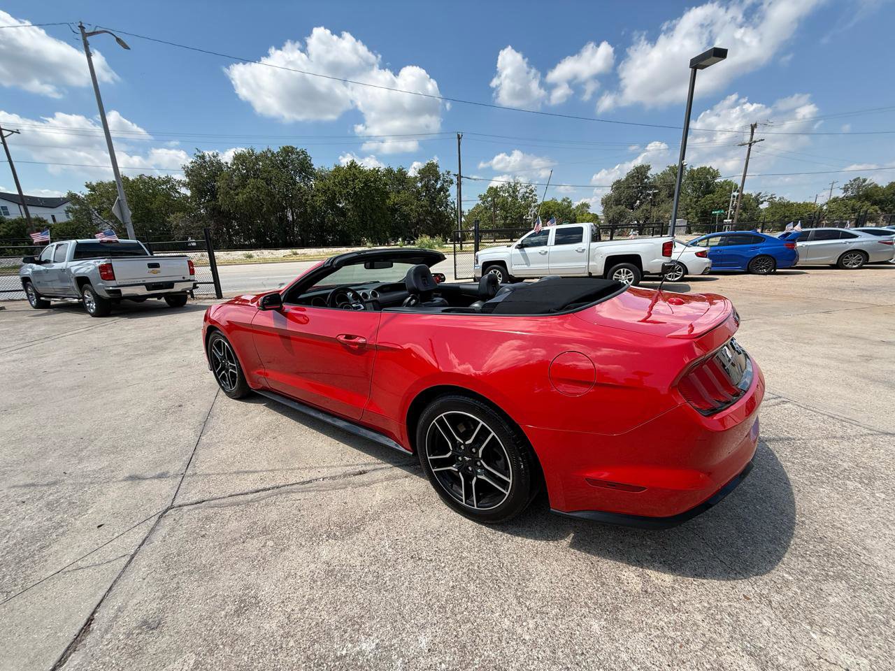 Used 2020 Ford Mustang Premium image 11