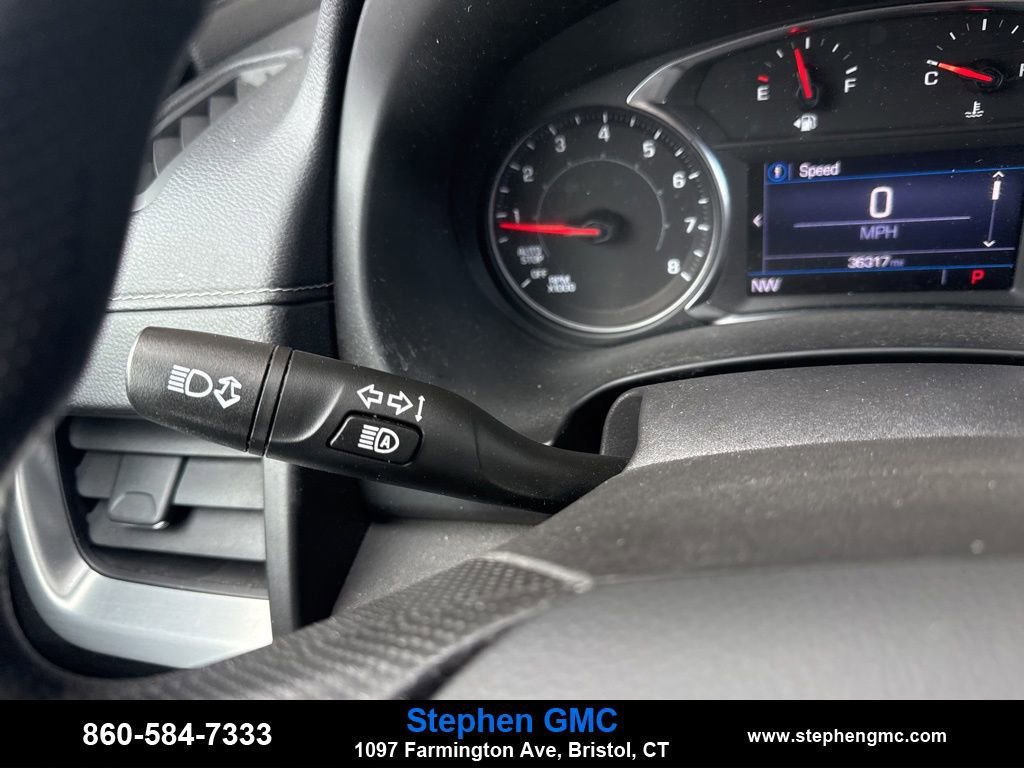 Used 2022 GMC Terrain SLE w/ Driver Convenience Package image 17