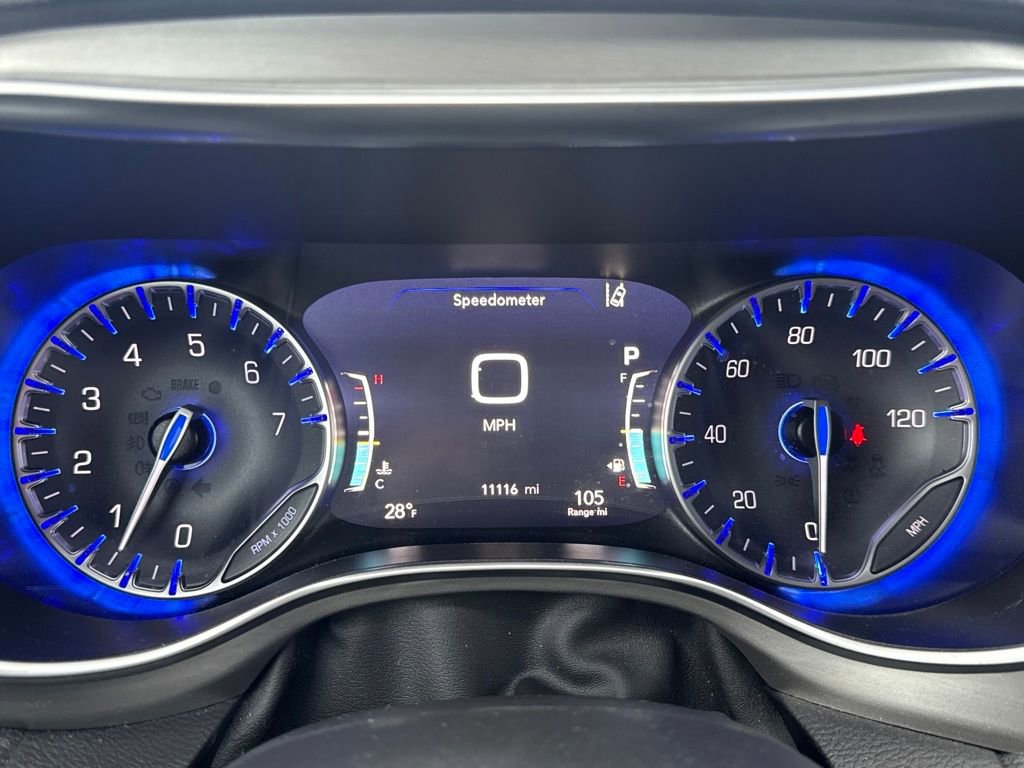 Used 2024 Chrysler Pacifica Limited w/ S Appearance Package image 40