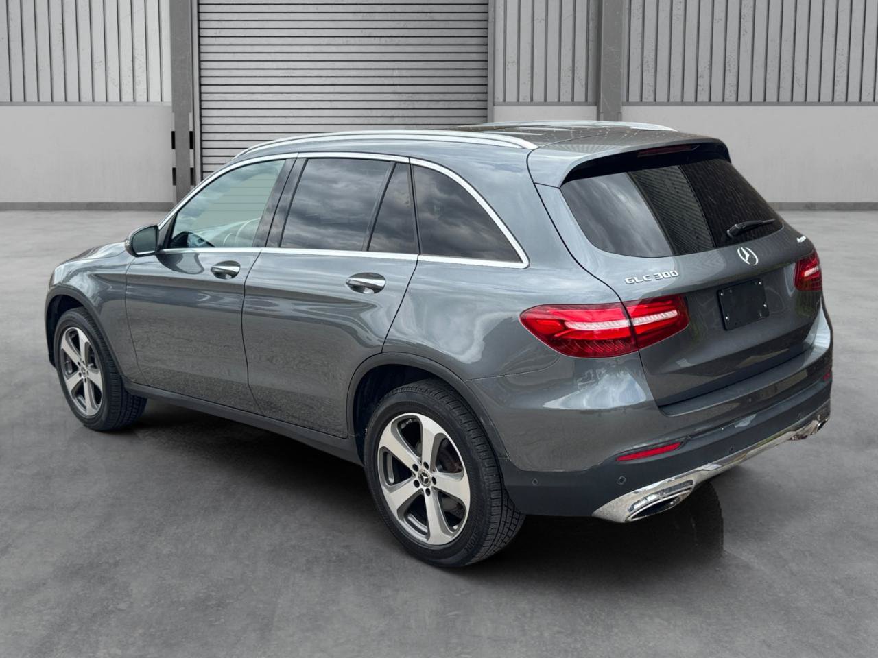 Used 2018 Mercedes-Benz GLC 300 4MATIC image 34