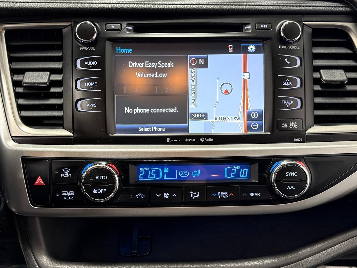 Used 2017 Toyota Highlander SE AWD/4WD image 20