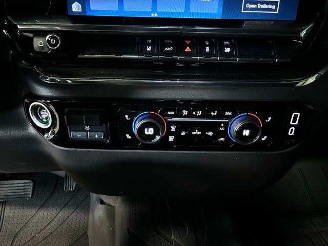 Used 2024 Chevrolet Silverado 2500 LTZ image 27