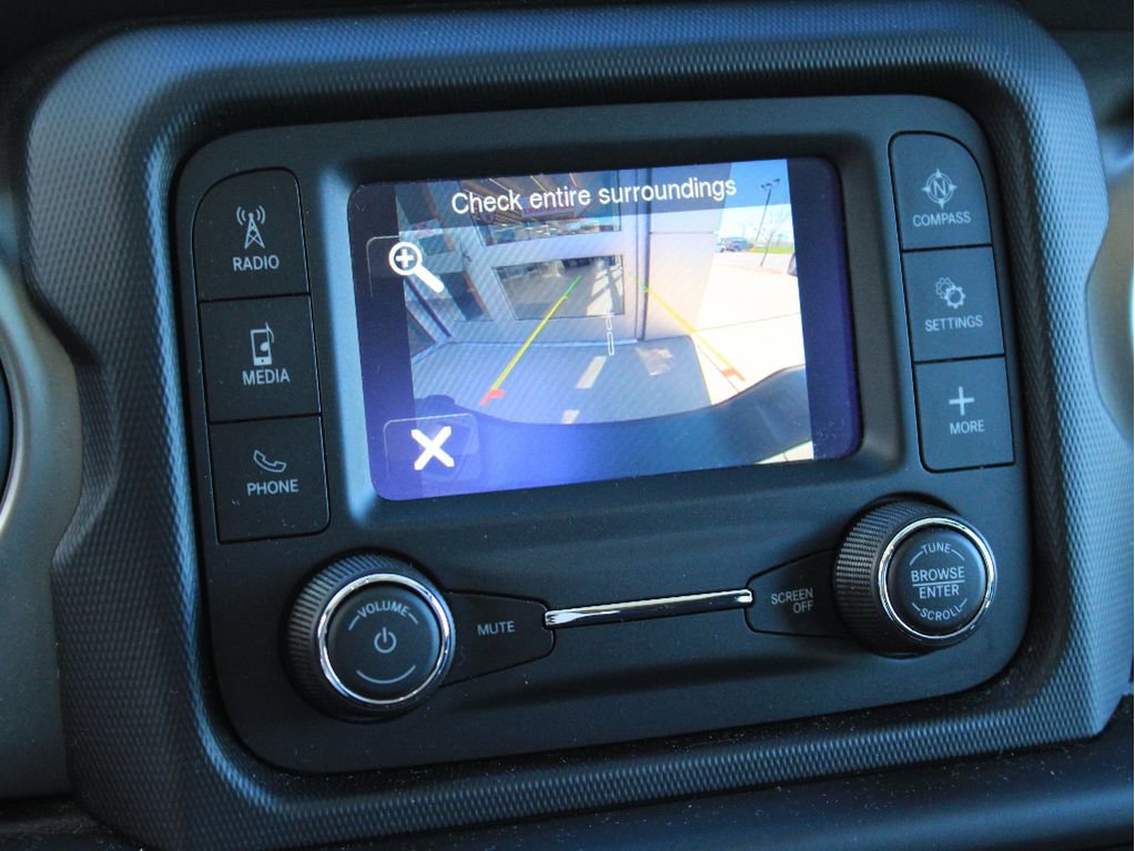 Certified 2021 Jeep Gladiator Sport AWD/4WD image 20