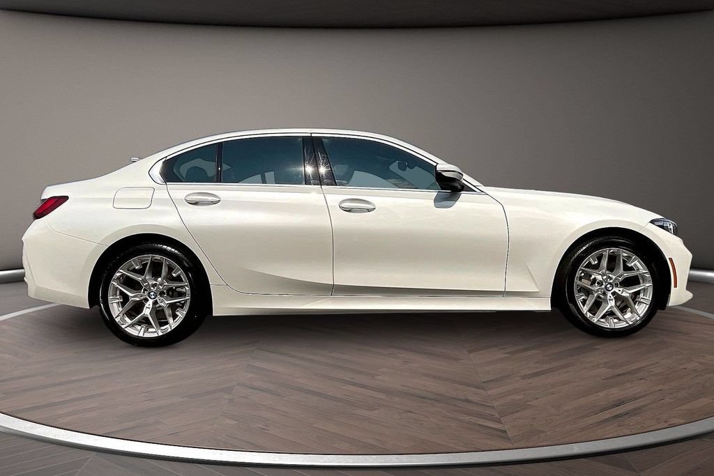 Used 2025 BMW 330i Sedan RWD image 9