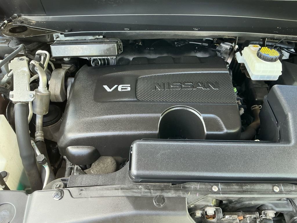 Used 2018 Nissan Pathfinder SL AWD/4WD image 9