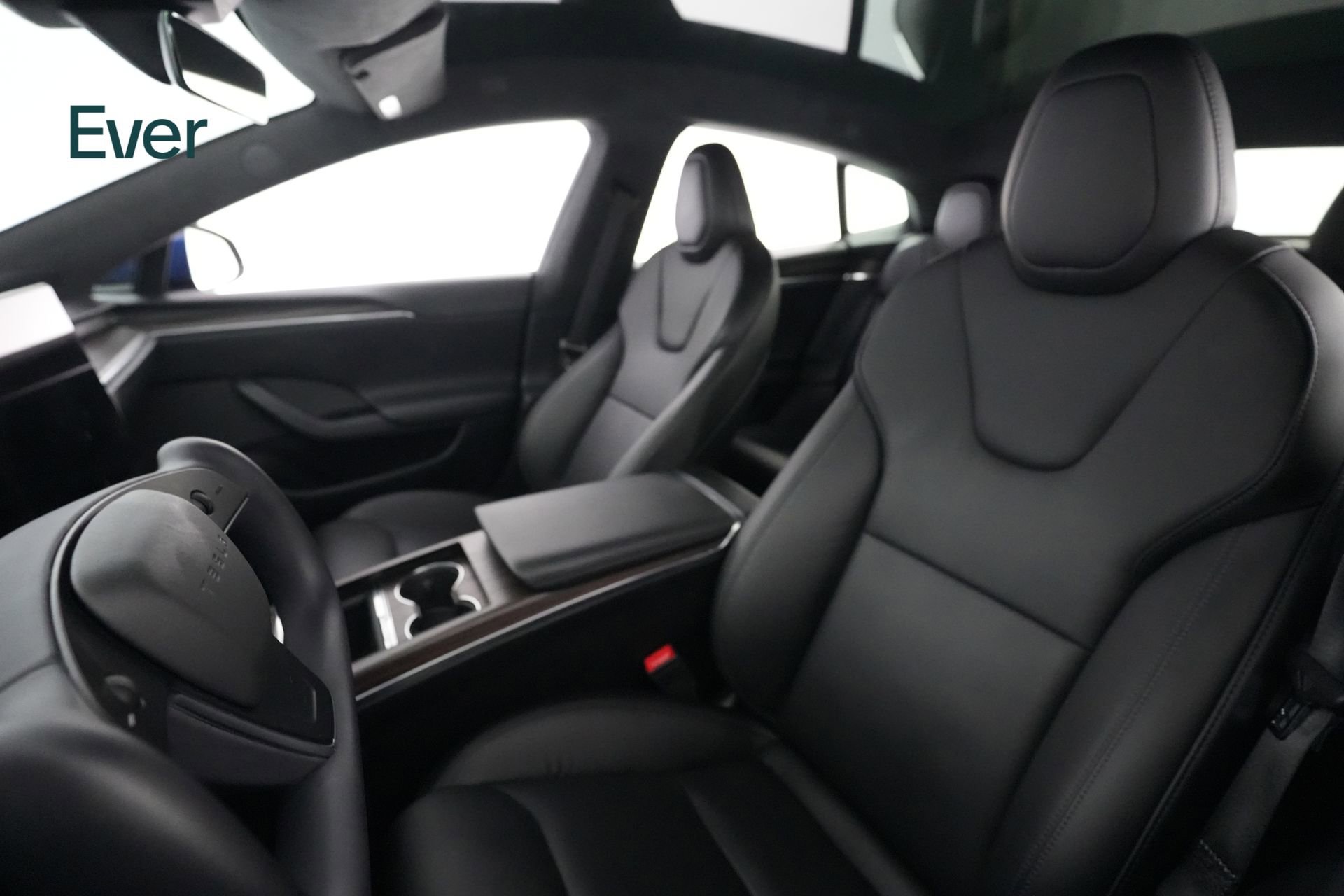 Used 2023 Tesla Model S Standard Range image 4