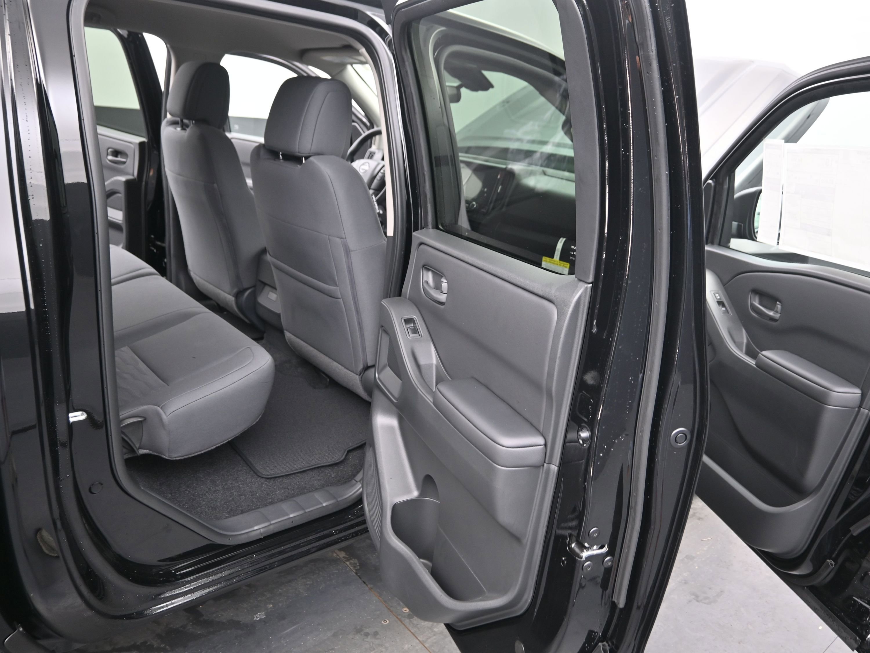 New 2026 Nissan Frontier S image 19