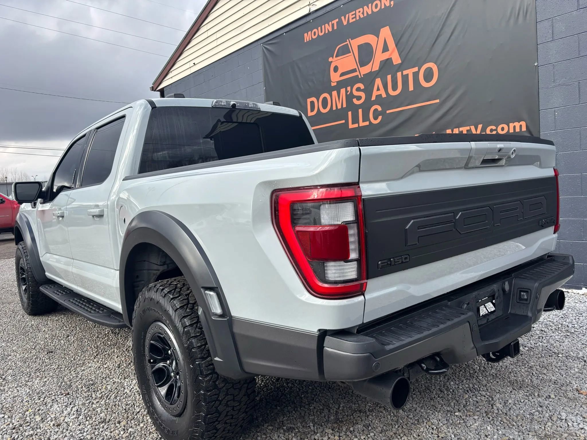 Used 2023 Ford F150 Raptor w/ Raptor Carbon Fiber Package image 3