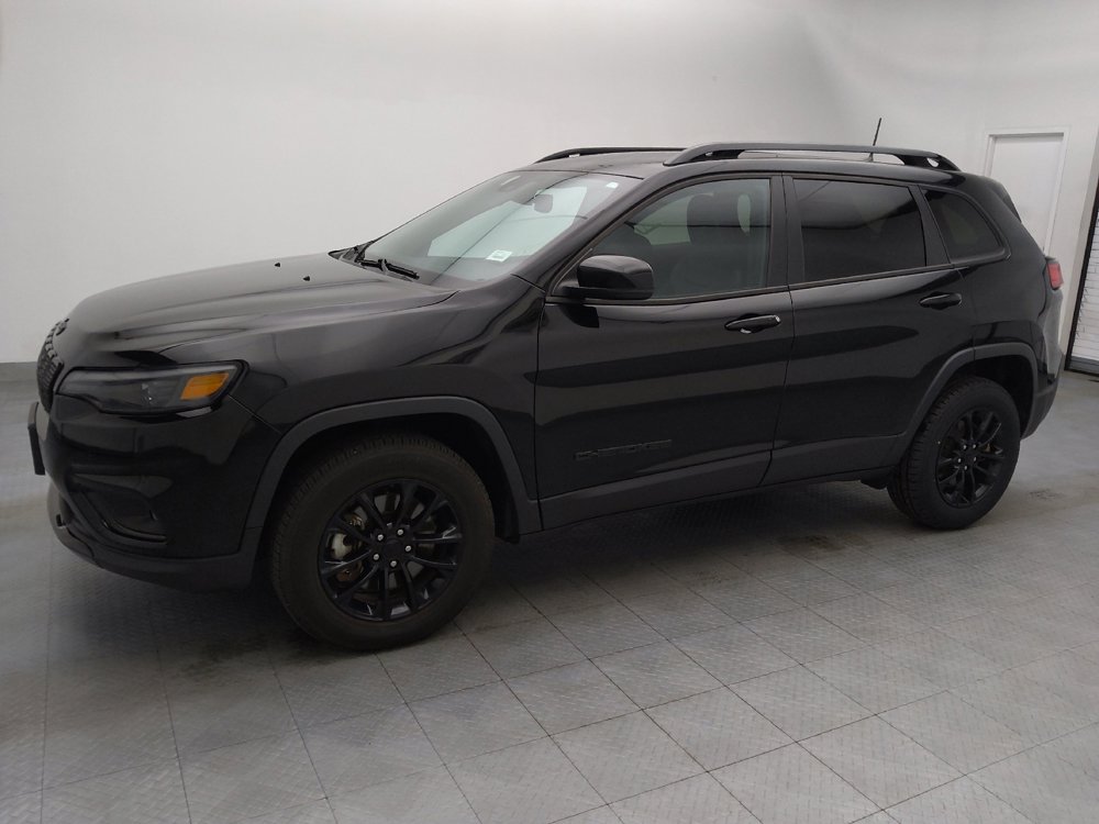 Used 2023 Jeep Cherokee Altitude Lux image 2