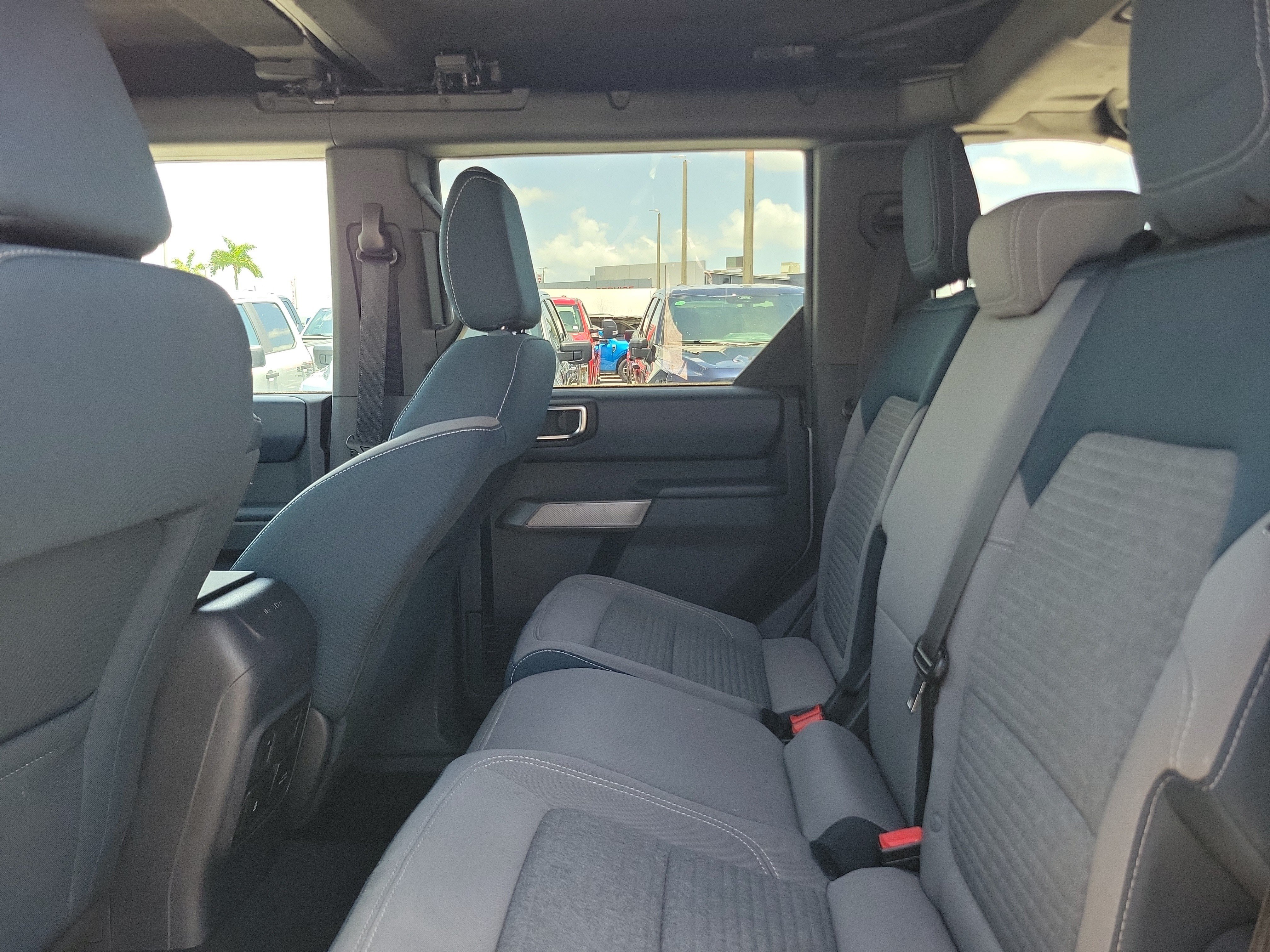 Used 2023 Ford Bronco Outer Banks AWD/4WD image 13