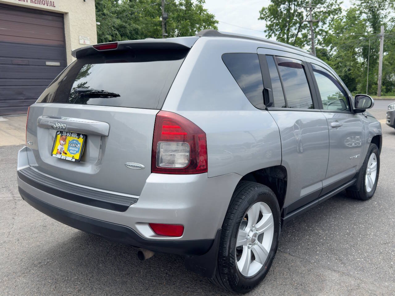 Used 2015 Jeep Compass Latitude AWD/4WD image 6