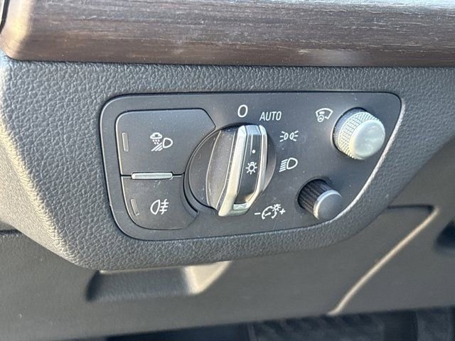 Used 2024 Audi Q5 2.0T Prestige w/ Prestige Package image 26