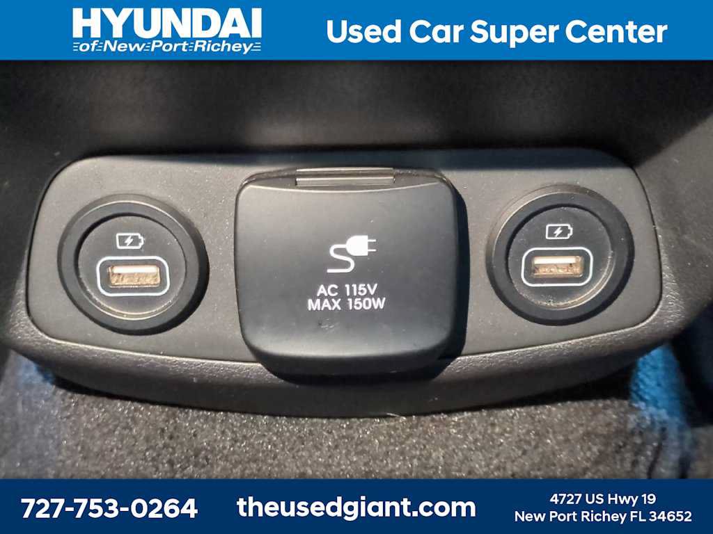 Used 2023 Hyundai Santa Fe Calligraphy FWD image 16