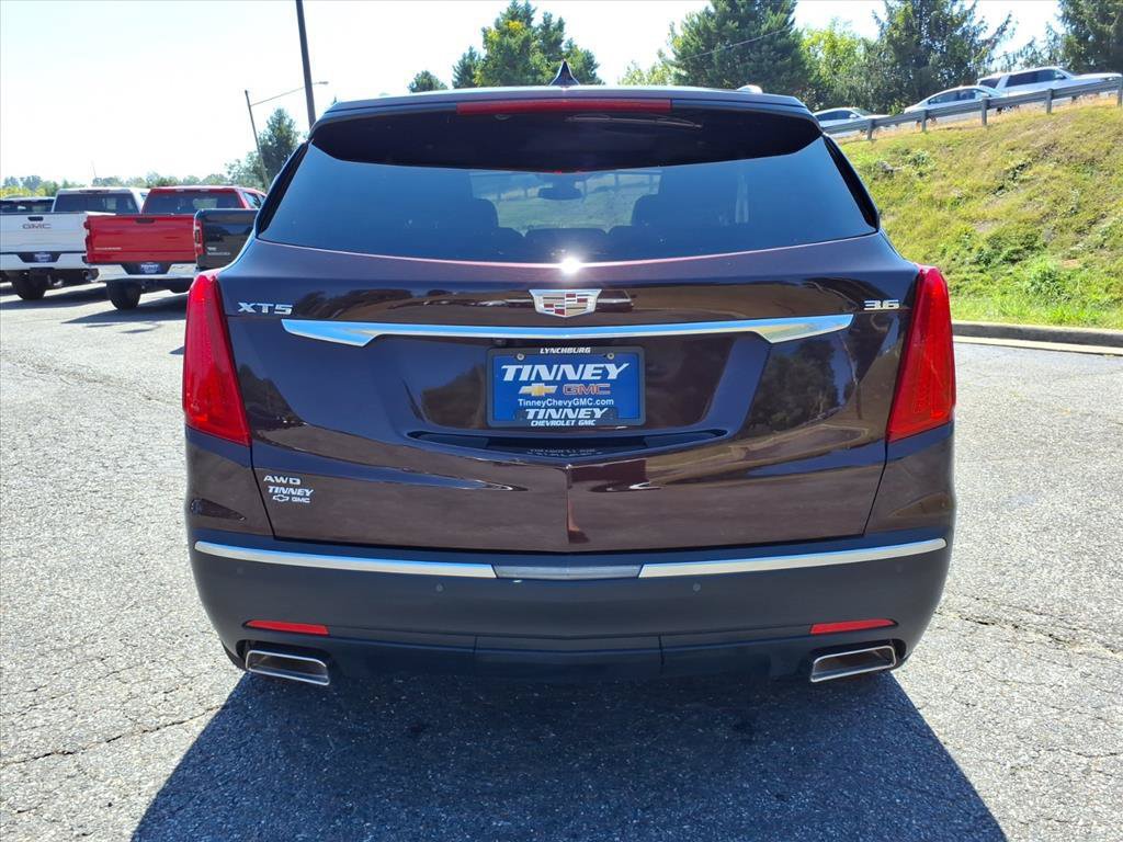 Used 2018 Cadillac XT5 Premium Luxury AWD/4WD image 4