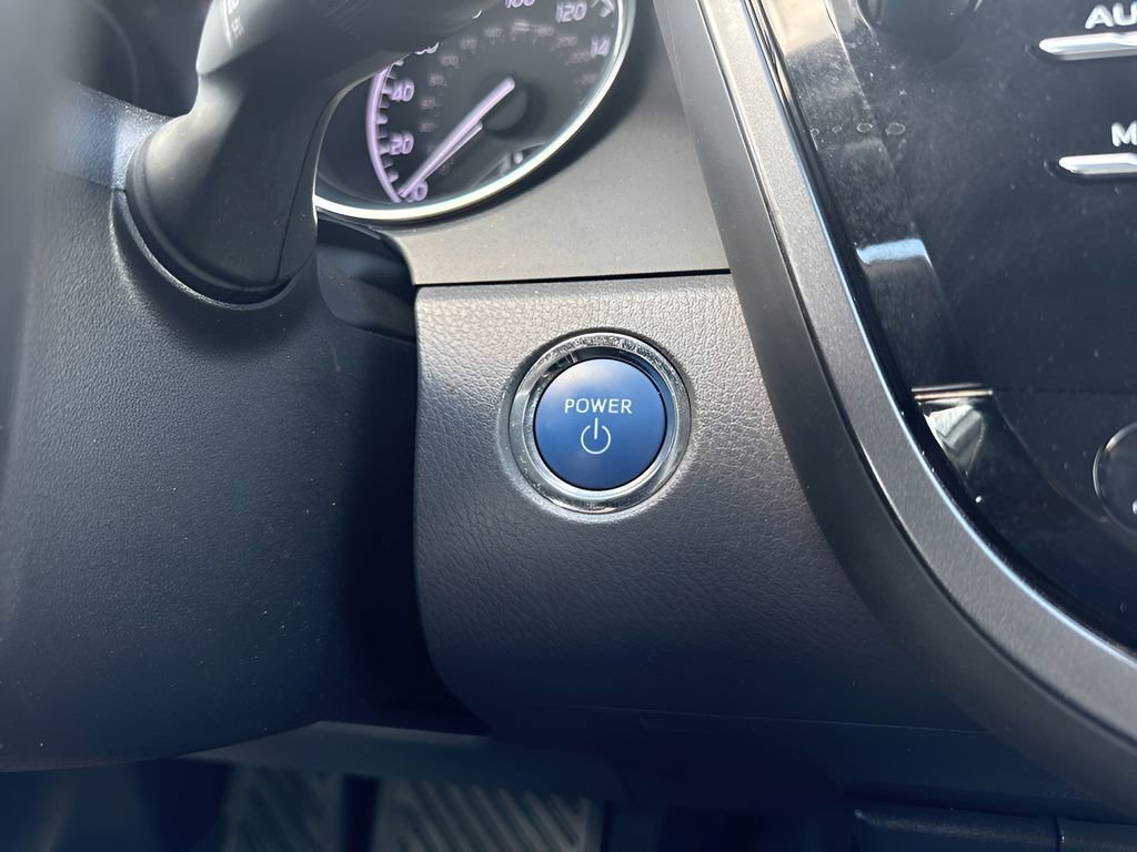 Used 2019 Toyota Camry LE FWD image 21