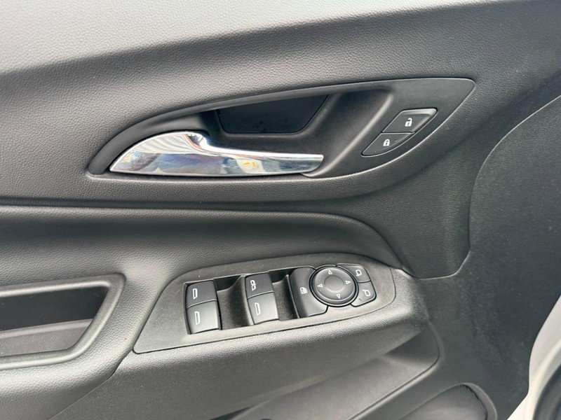 Used 2020 Chevrolet Equinox LT FWD image 15