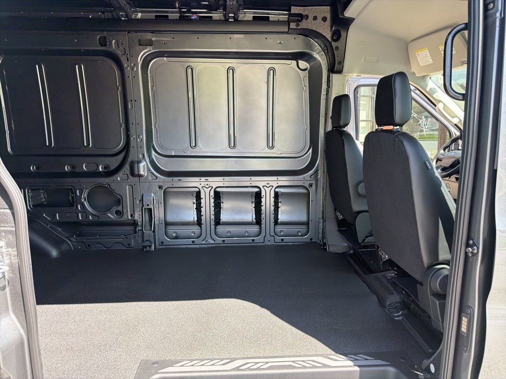 New 2026 Ford Transit 150 148 Medium Roof AWD image 25
