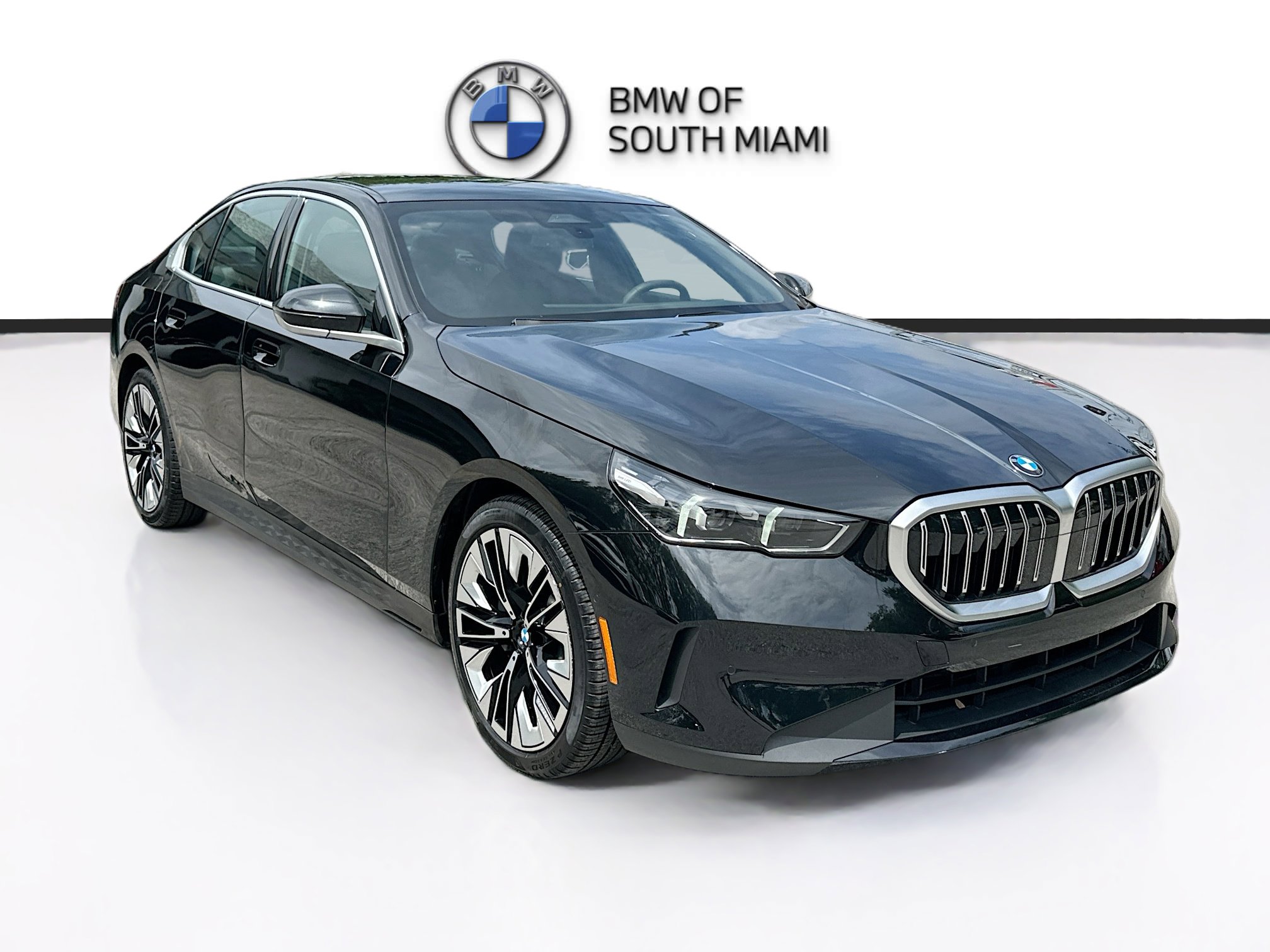 Certified 2024 BMW 530i image 1