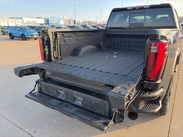 Used 2024 GMC Sierra 2500 Denali Ultimate image 5