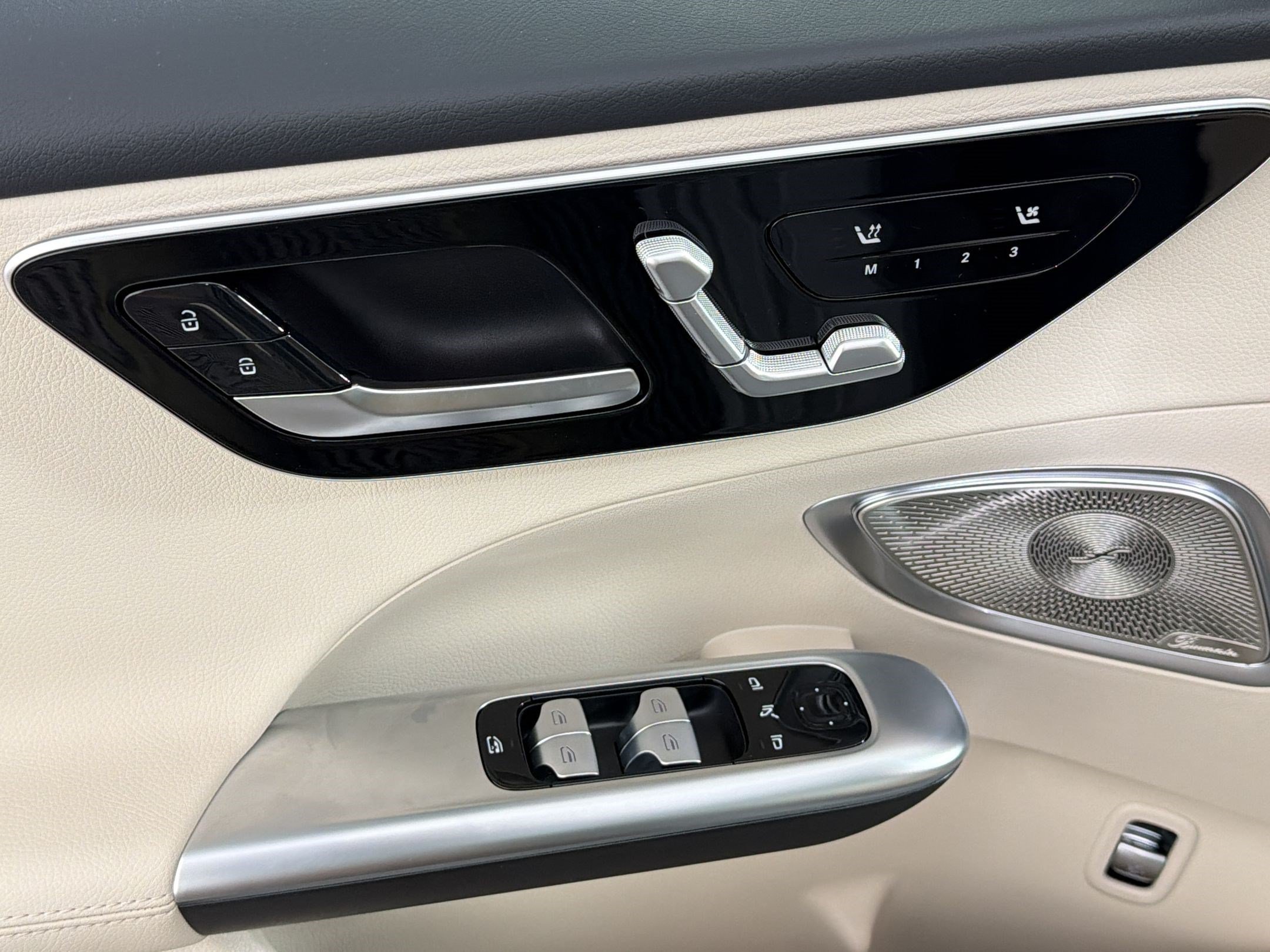 New 2026 Mercedes-Benz C 300 4MATIC Sedan image 20
