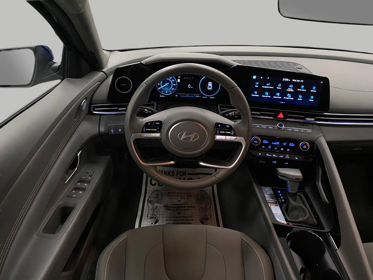 Certified 2025 Hyundai Elantra SEL FWD image 12
