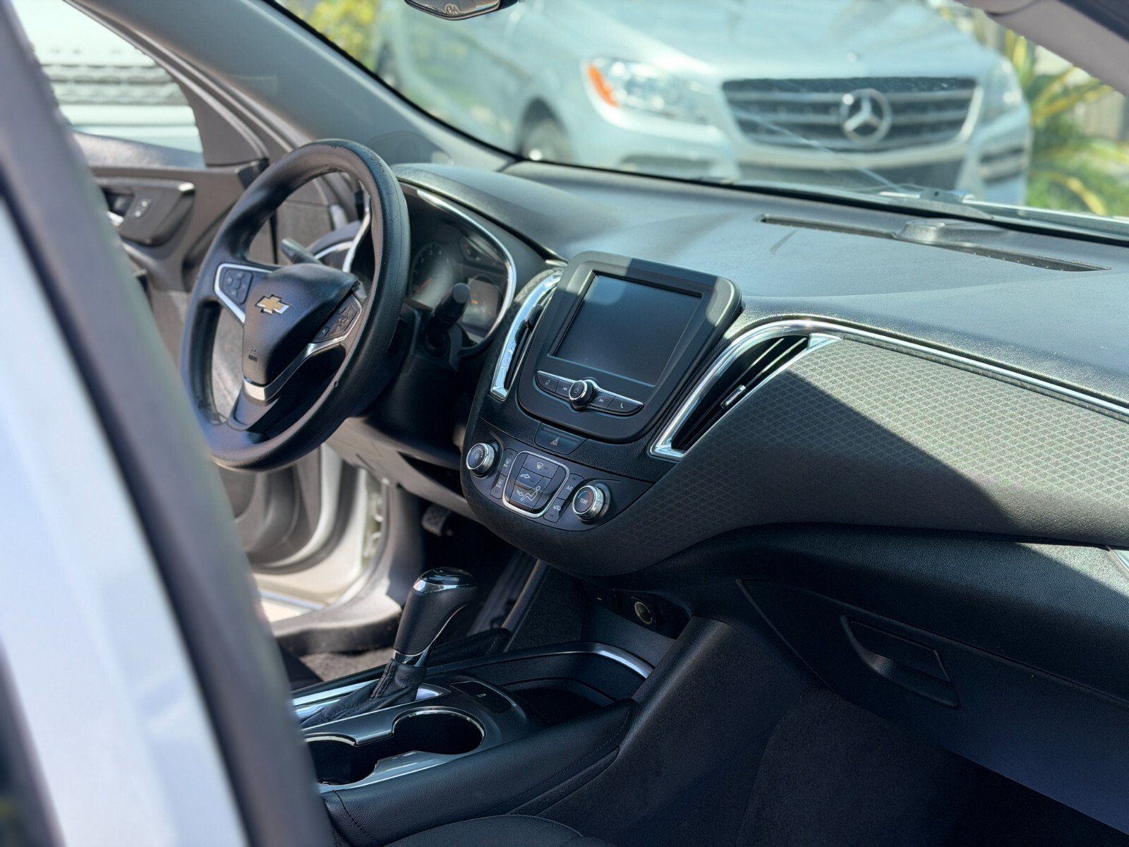 Used 2016 Chevrolet Malibu LT FWD image 14