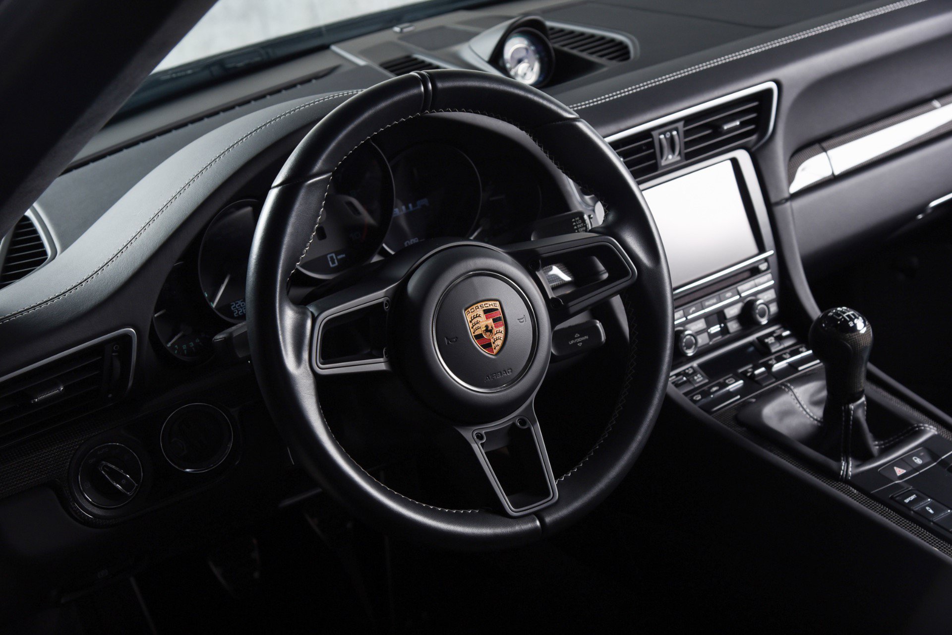 Used 2016 Porsche 911 R RWD image 18