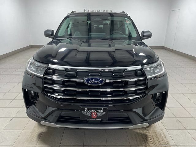 New 2026 Ford Explorer Active w/ Active Comfort Package AWD/4WD image 2