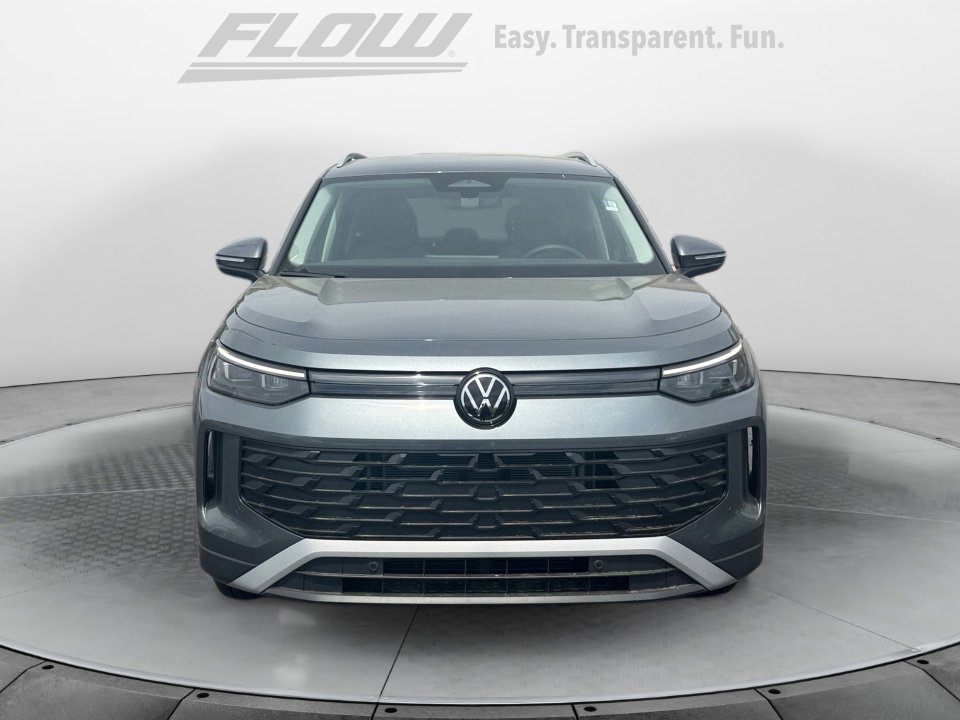 New 2026 Volkswagen Tiguan S FWD image 2