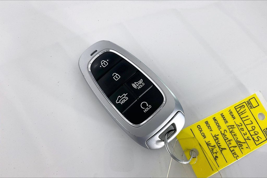 Used 2024 Hyundai Santa Cruz Limited AWD/4WD image 13
