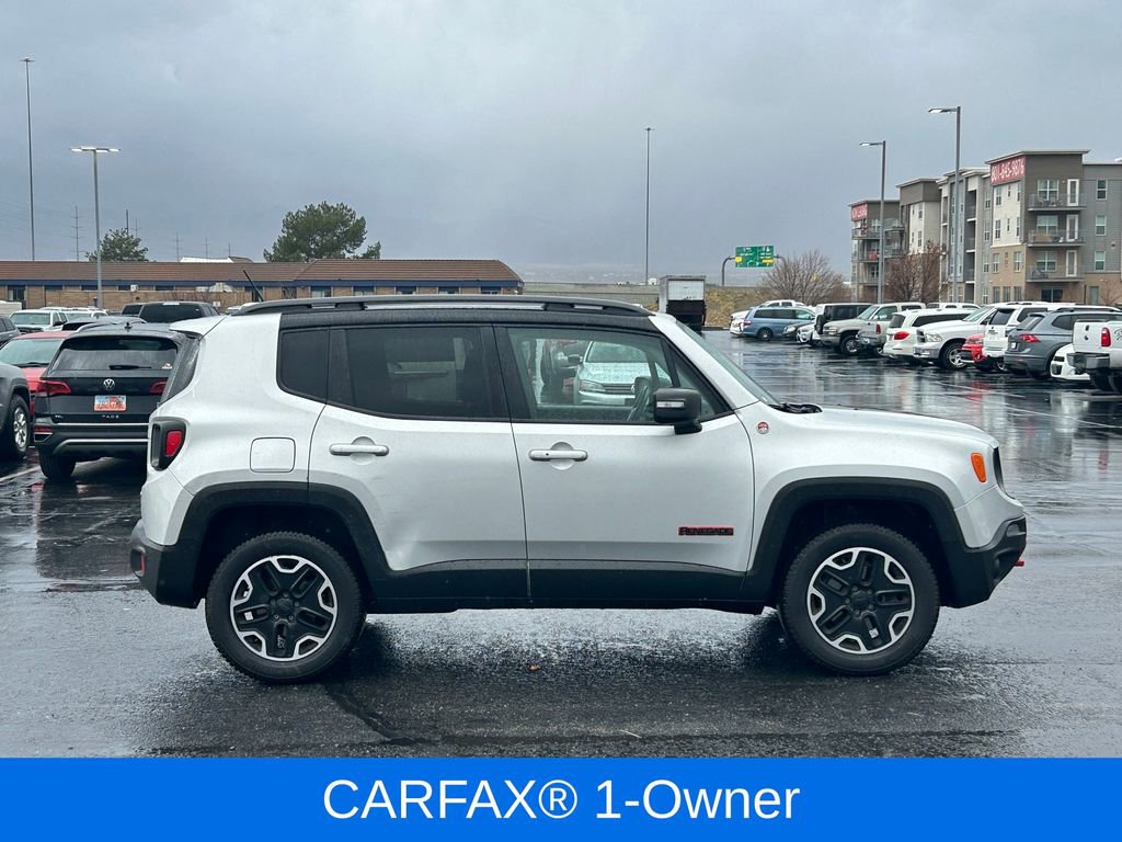 Used 2015 Jeep Renegade Trailhawk w/ Cold Weather Group image 2