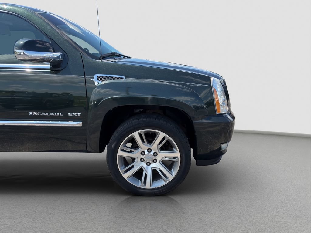 Used 2013 Cadillac Escalade EXT Premium AWD/4WD image 31
