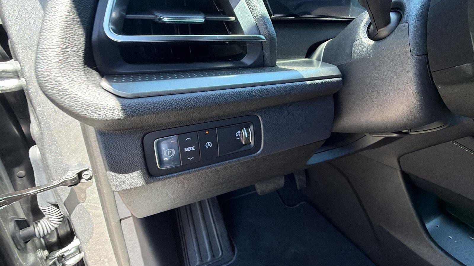 New 2026 Chevrolet Traverse LT FWD image 19